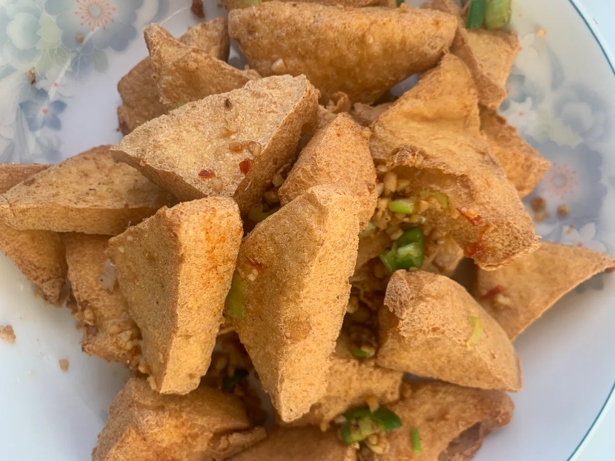 椒盐豆腐 Deep Fried Tofu with Spicy Salt